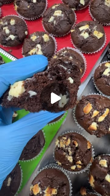 Capa oficial do vídeo: Bolinhos de chocolate